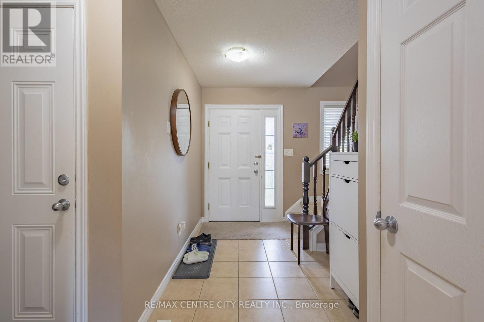 850 Queensborough Crescent, London North (North I), ON - Indoor Photo Showing Other Room