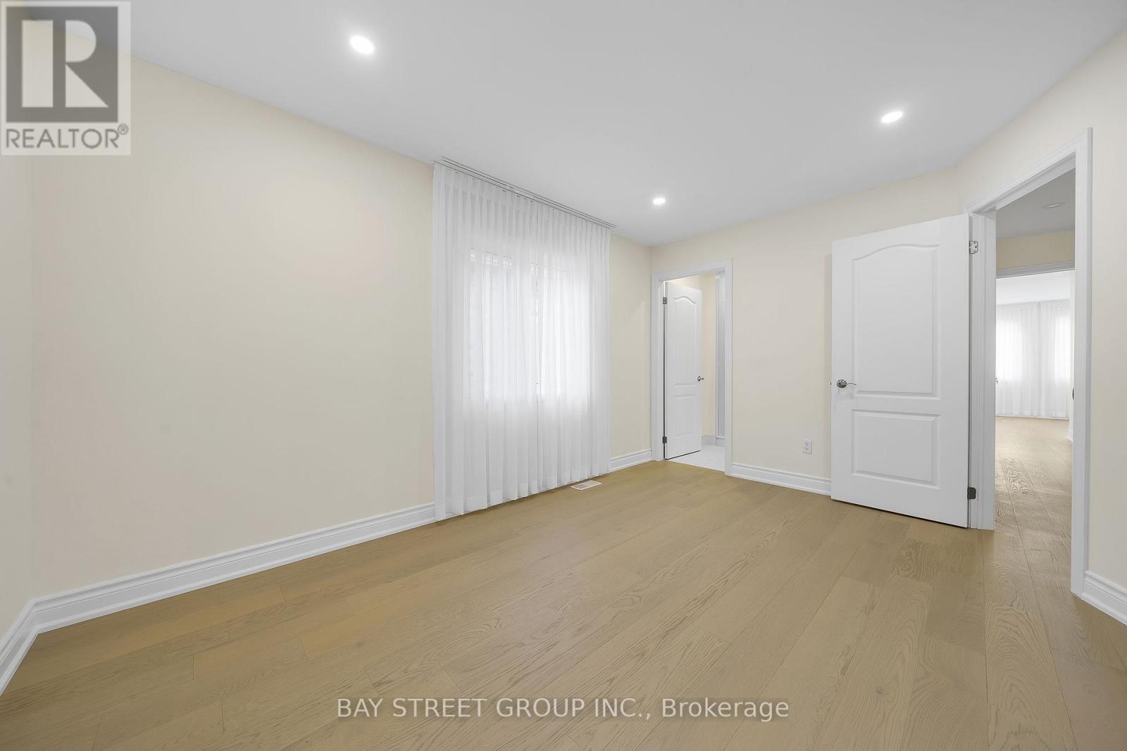 8 Carrier Crescent, Vaughan, ON - Indoor Photo Showing Other Room