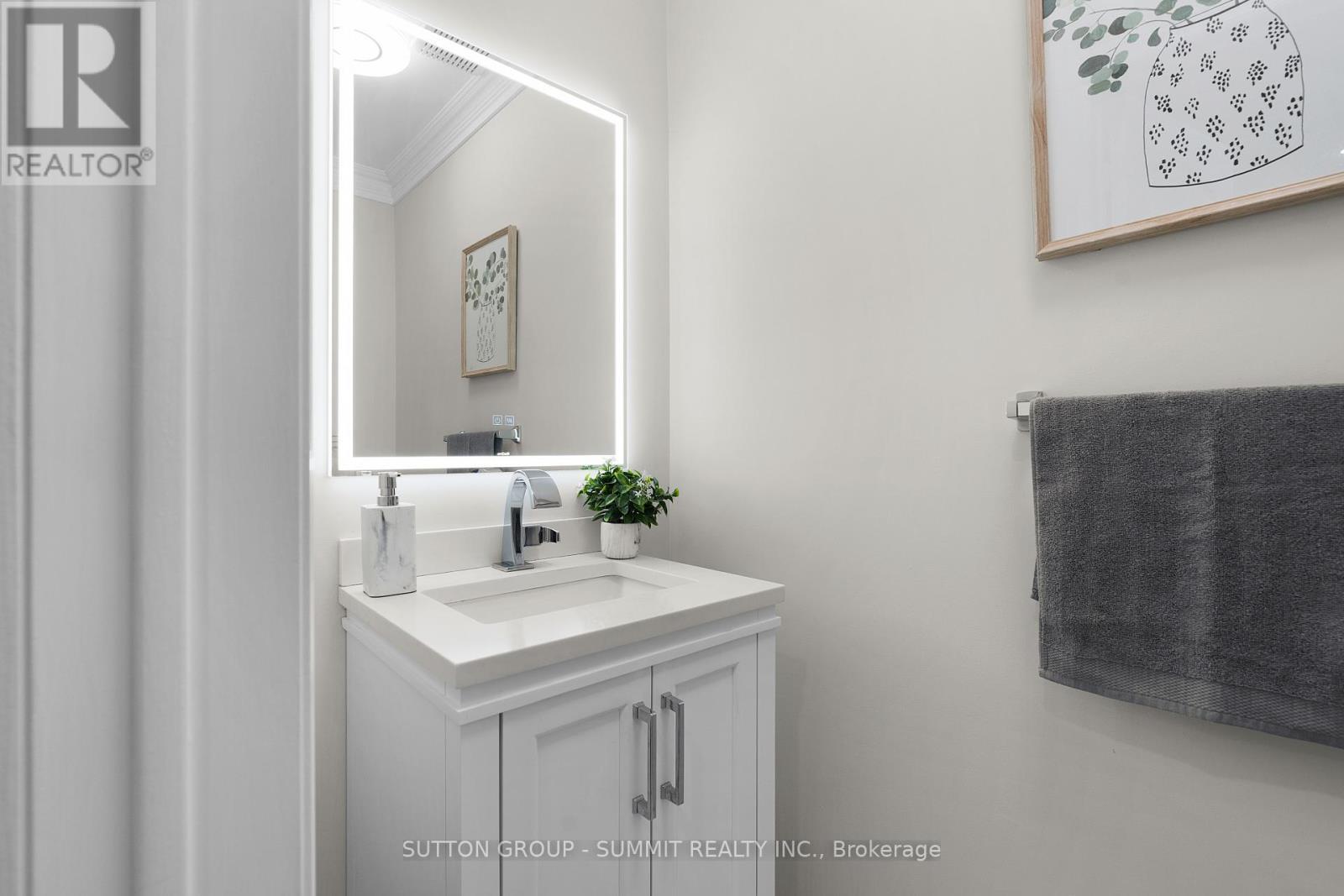3353 Loyalist Drive, Mississauga, ON - Indoor Photo Showing Bathroom