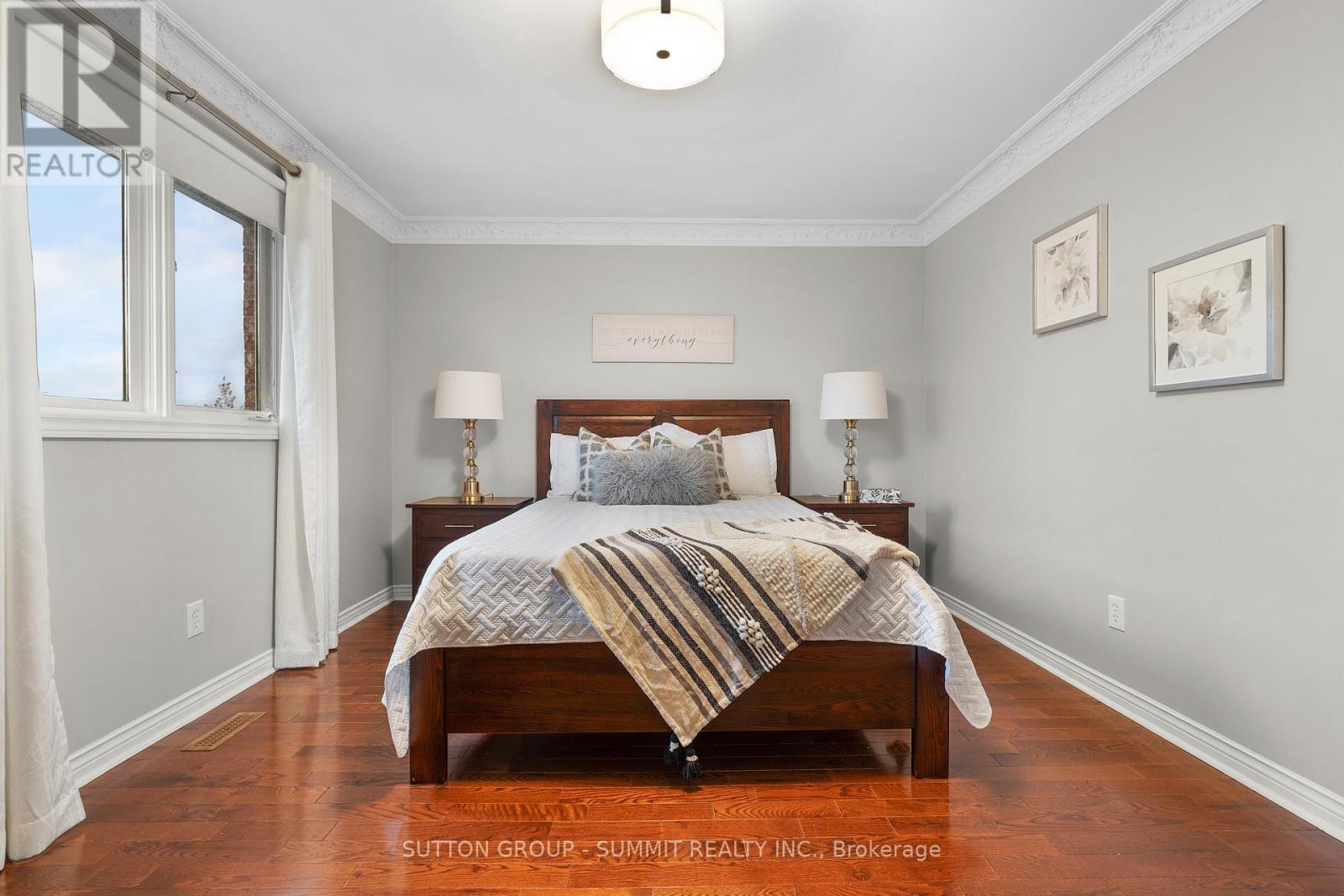 3353 Loyalist Drive, Mississauga, ON - Indoor Photo Showing Bedroom