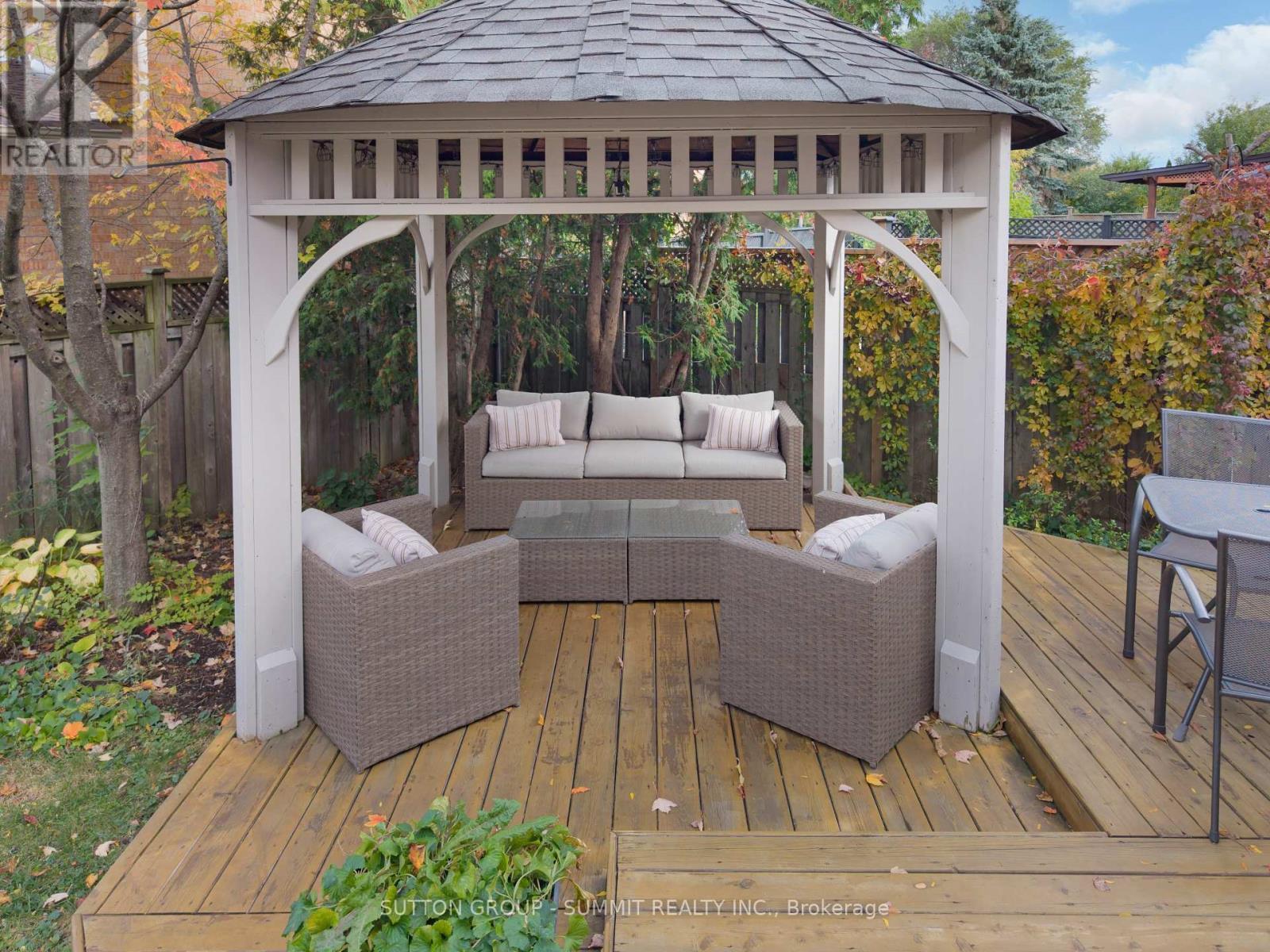 3353 Loyalist Drive, Mississauga, ON - Outdoor With Deck Patio Veranda