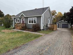 248 South Drive  Summerside, PE C1N 3Z1