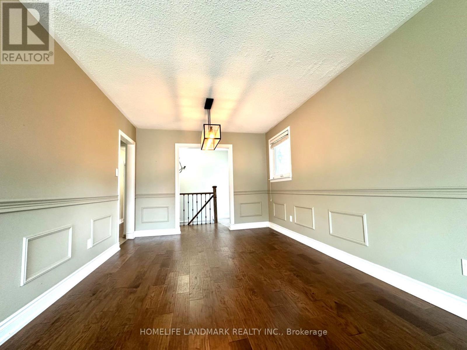 684 Cape Avenue, Burlington, ON - Indoor Photo Showing Other Room