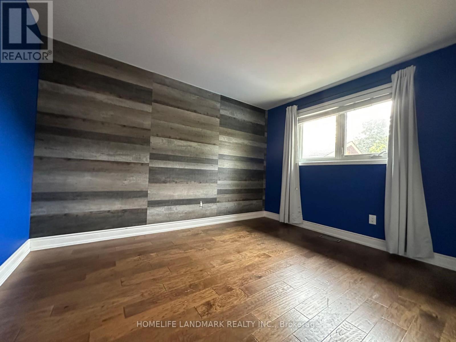 684 Cape Avenue, Burlington, ON - Indoor Photo Showing Other Room