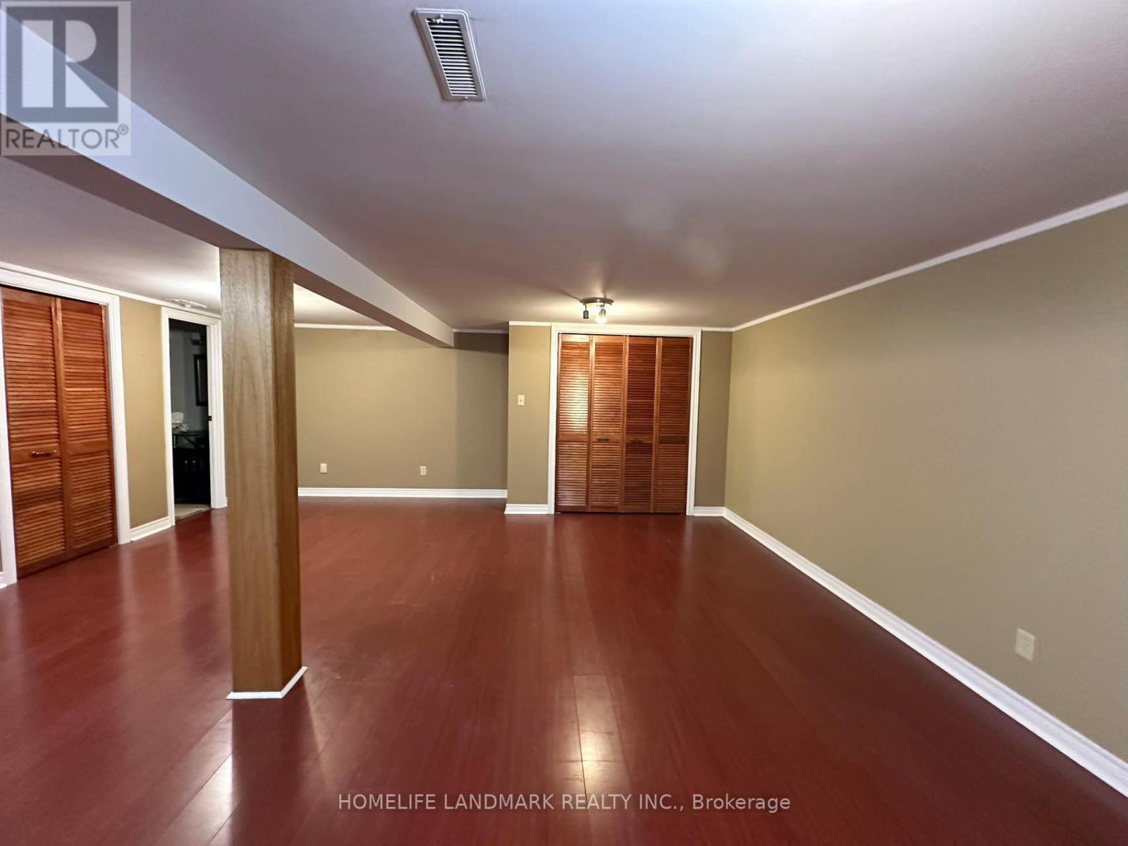 684 Cape Avenue, Burlington, ON - Indoor Photo Showing Other Room