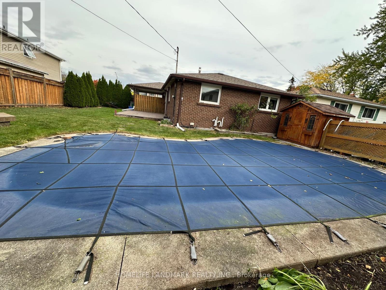 684 Cape Avenue, Burlington, ON - Outdoor