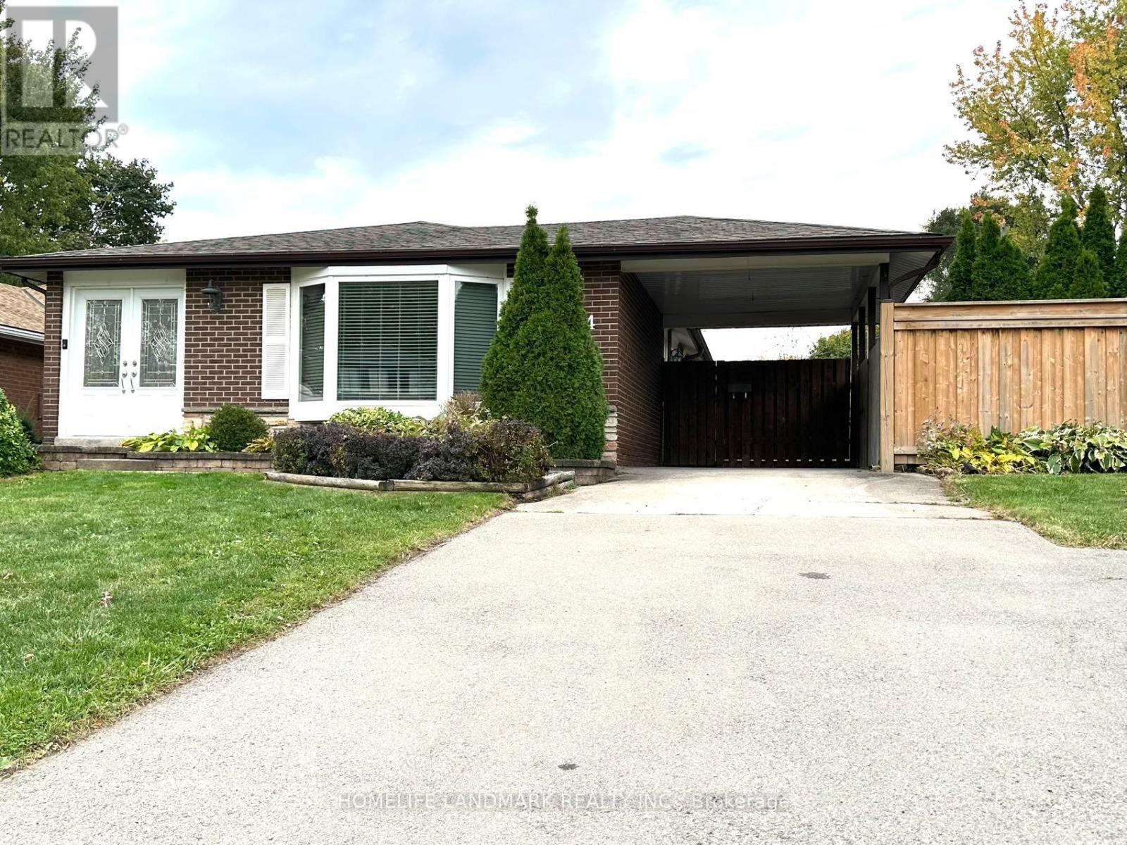 684 Cape Avenue, Burlington, ON - Outdoor