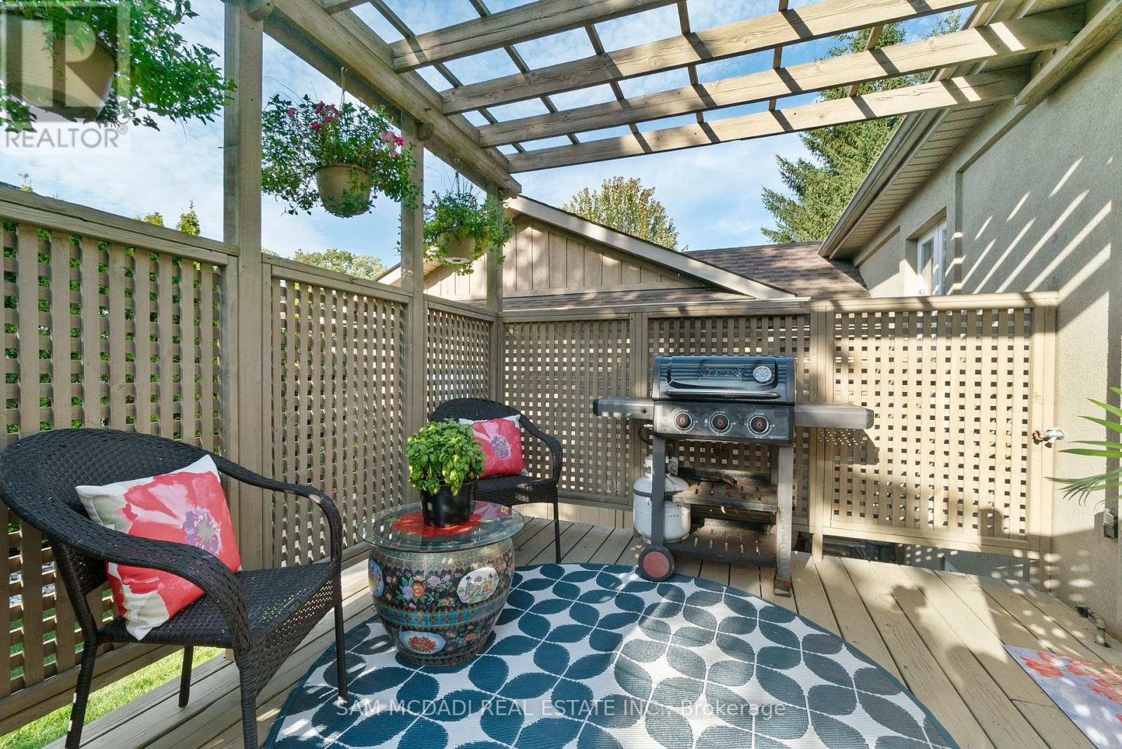 1522 Glenhill Crescent, Mississauga, ON - Outdoor With Deck Patio Veranda With Exterior