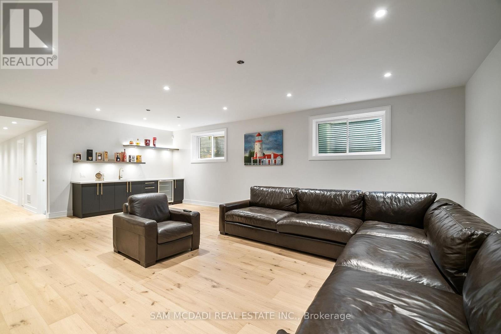 39 Oakwood Avenue N, Mississauga, ON - Indoor