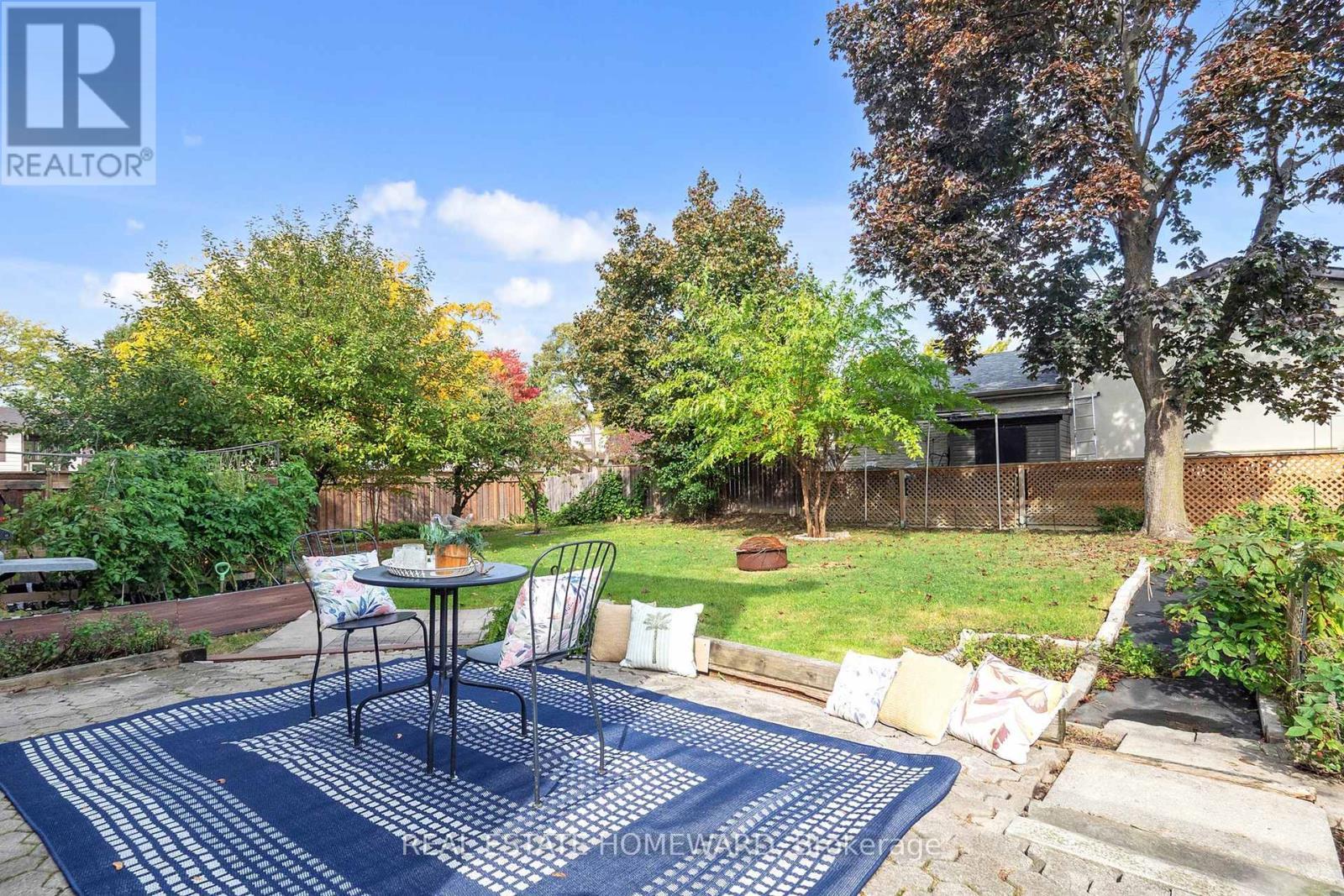 255 Kristin Grove, Mississauga, ON - Outdoor With Deck Patio Veranda With Backyard