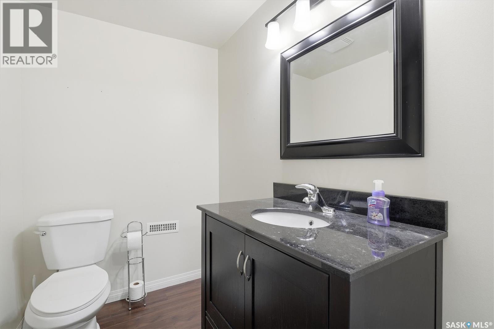 619 Trent Crescent, Saskatoon, SK - Indoor Photo Showing Bathroom