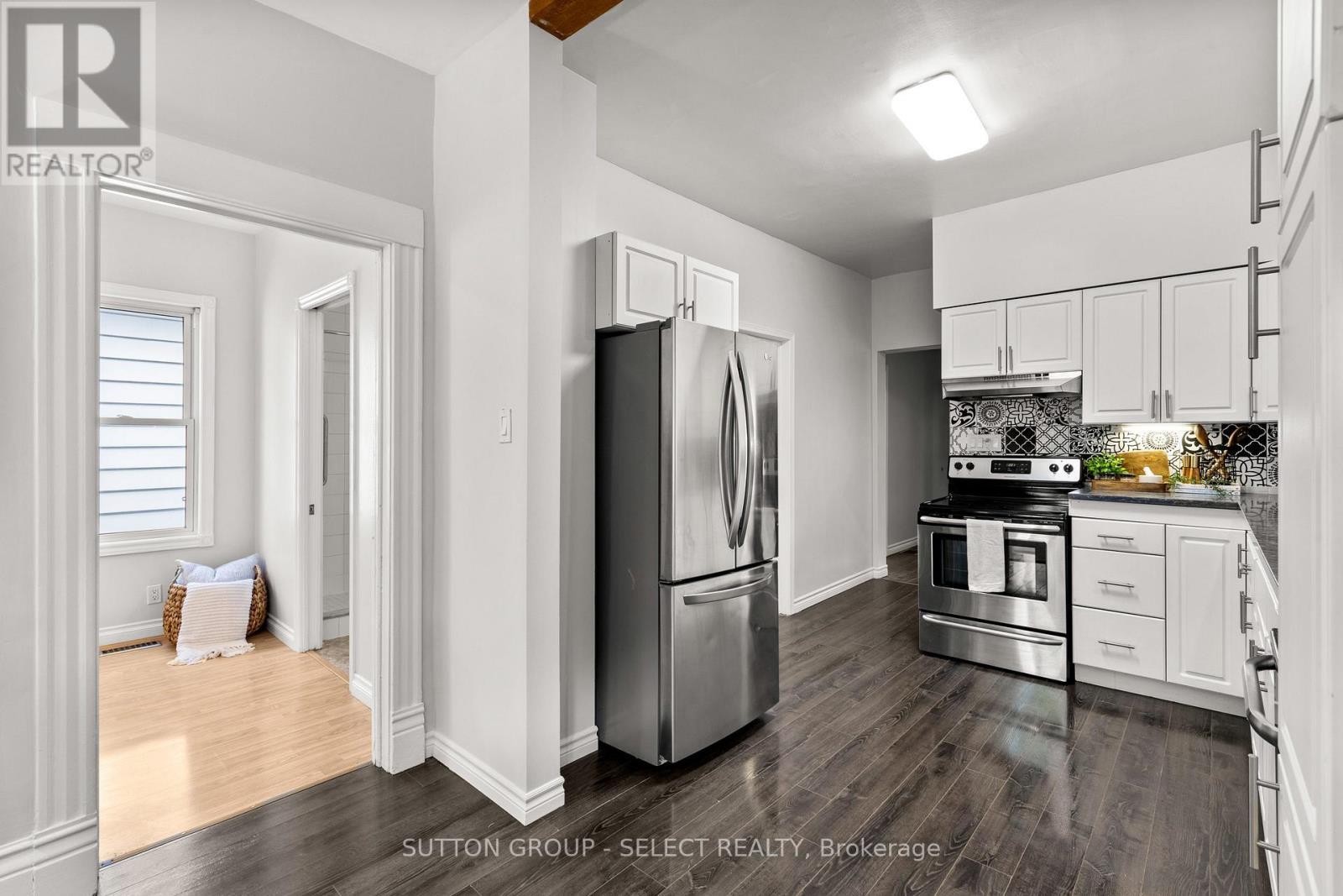25 Partridge Street, London East (East B), ON - Indoor Photo Showing Kitchen