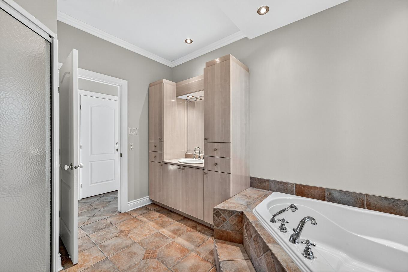 Salle de bains - 67 Rue Pierre-Vézina, Saint-Jean-Sur-Richelieu, QC - Indoor Photo Showing Bathroom