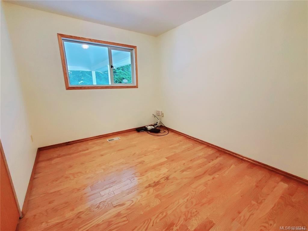 270 Cedar St, Tofino, BC