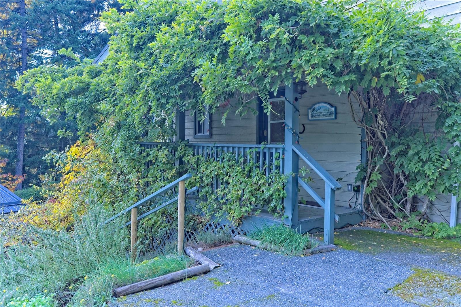 178 Elizabeth Dr, Salt Spring, BC
