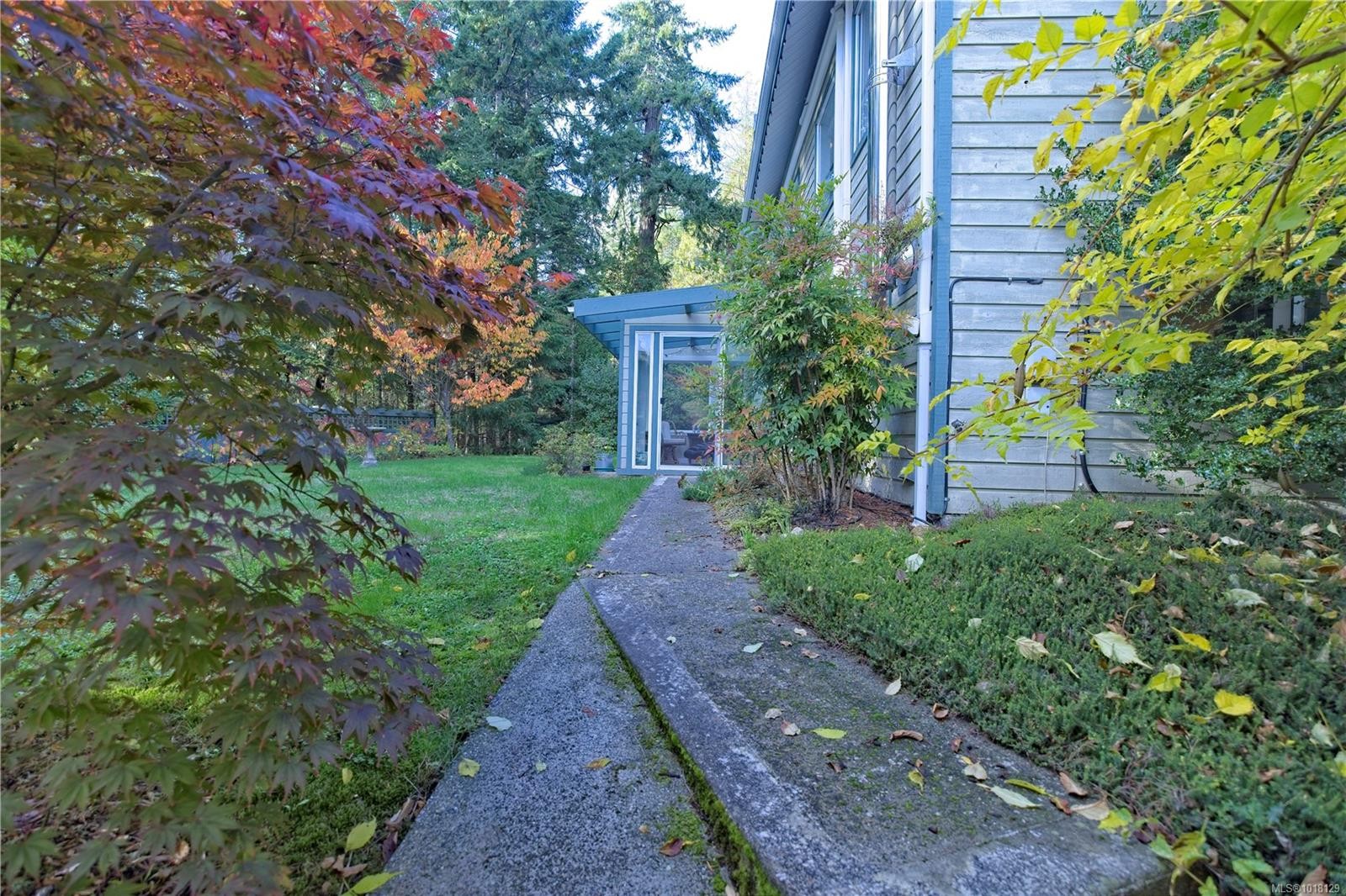 178 Elizabeth Dr, Salt Spring, BC