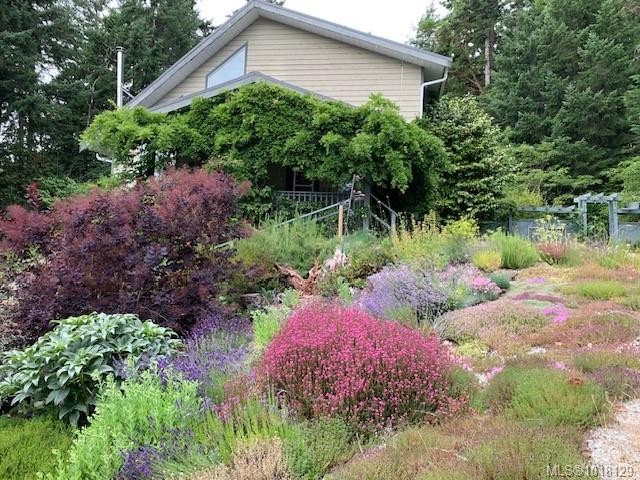 178 Elizabeth Dr, Salt Spring, BC