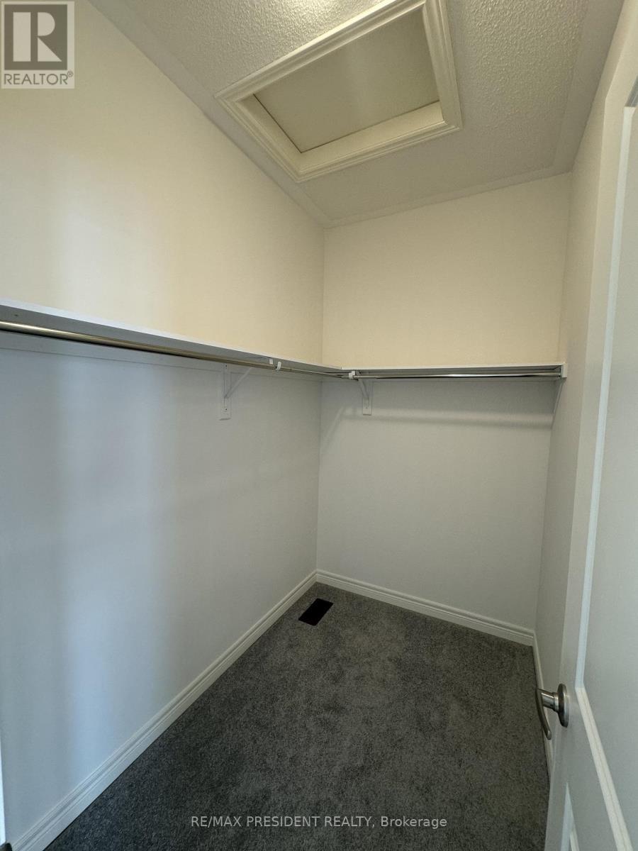 45 Gledhill Crescent, Cambridge, ON - Indoor With Storage