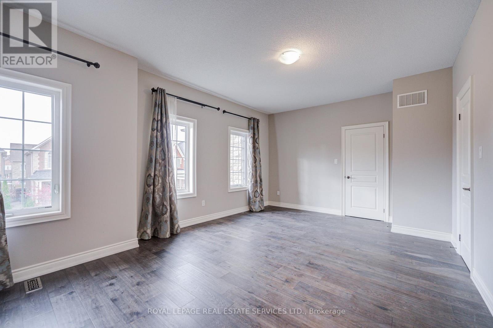 69 Card Lumber Crescent, Vaughan, ON - Indoor Photo Showing Other Room