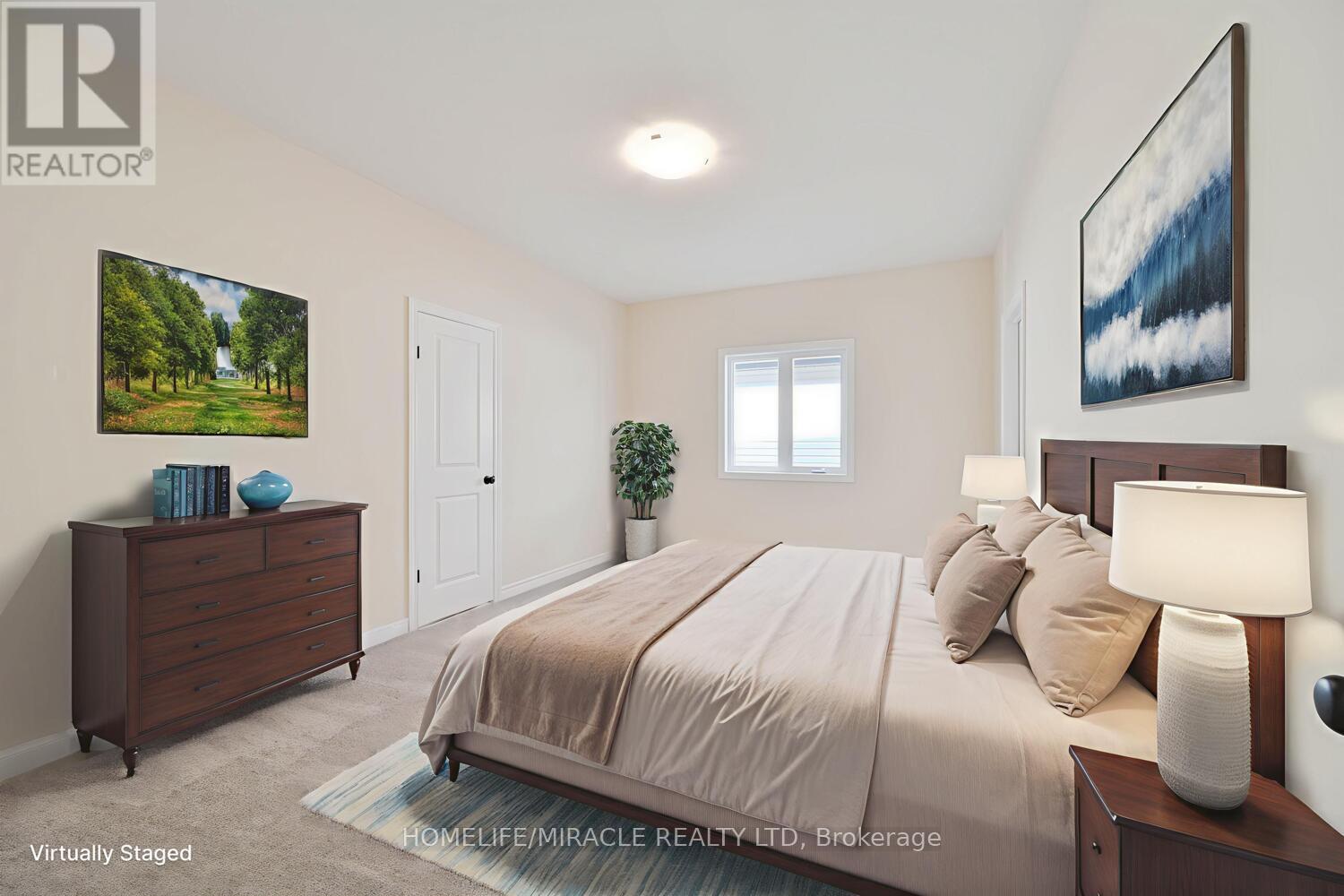 16 Munn Crescent, Brant, ON - Indoor Photo Showing Bedroom