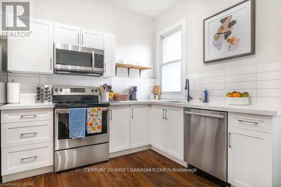 3 - 43 Josephine Street, London South (South L), ON - Indoor Photo Showing Kitchen With Upgraded Kitchen