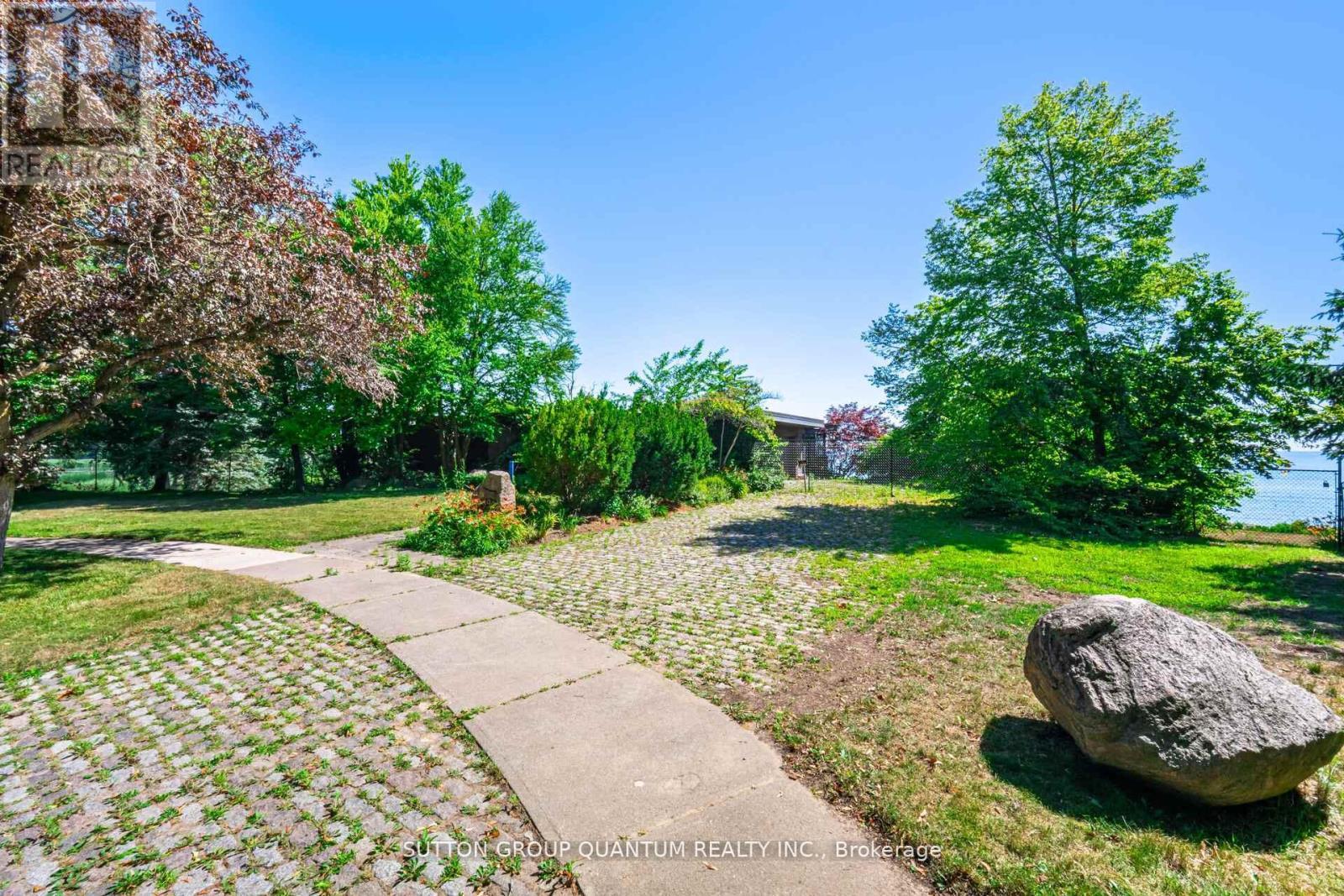 1390 Captain Court, Mississauga, ON - Outdoor