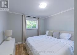 primary bdrm on main -