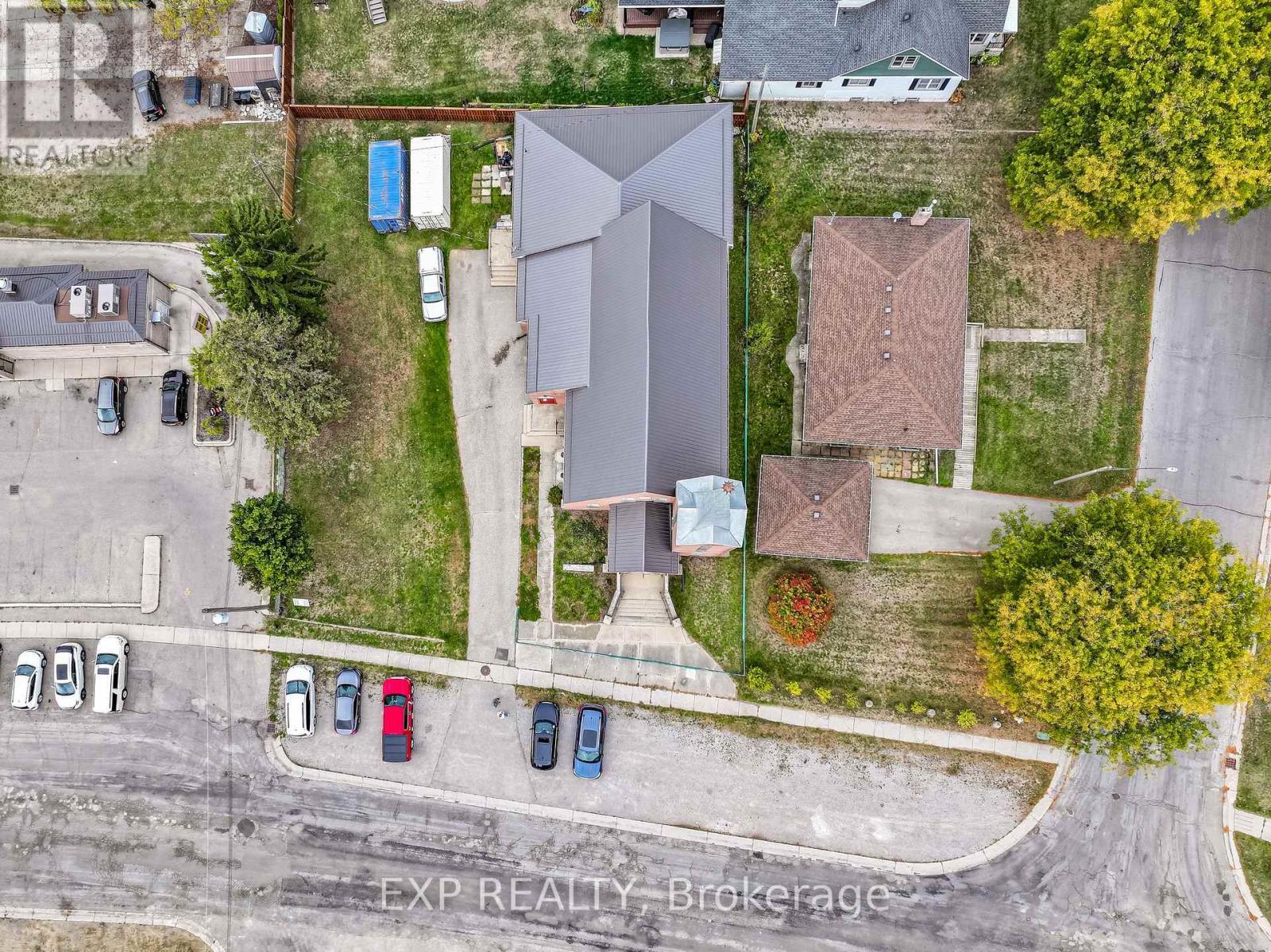 21 Lansdowne Avenue, Norfolk, ON