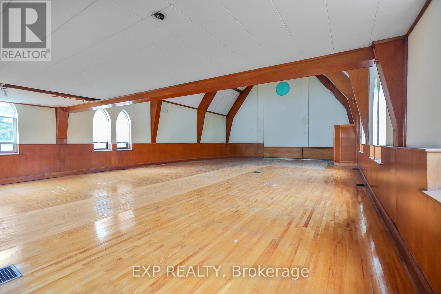 Virtually Edited - 21 Lansdowne Avenue, Norfolk, ON