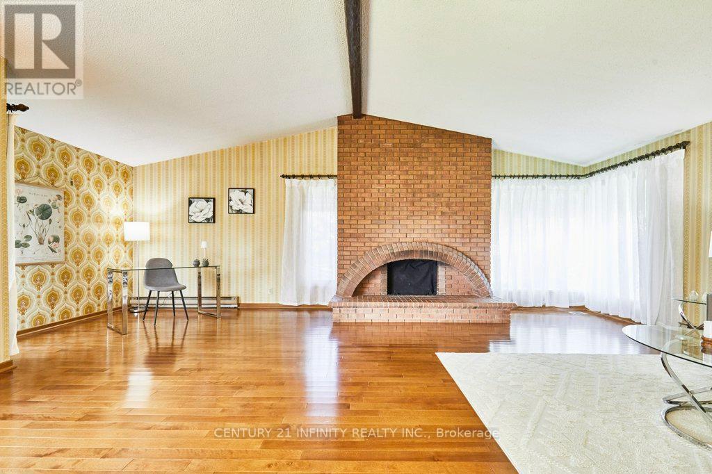 1 Goodland Gate, Toronto (Agincourt South-Malvern West), ON - Indoor With Fireplace