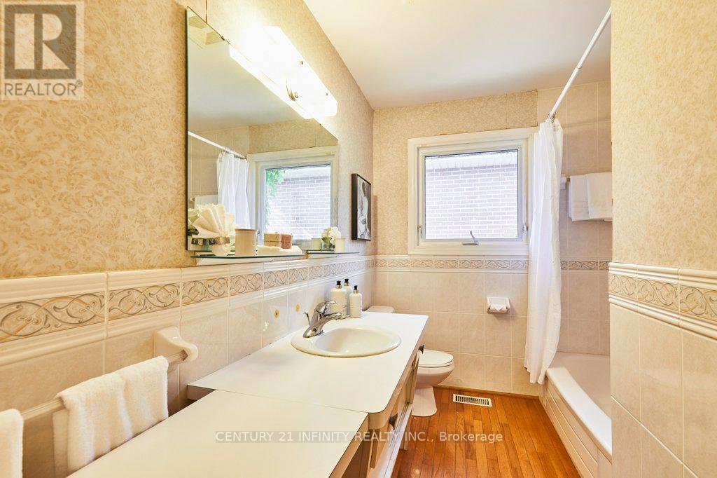 1 Goodland Gate, Toronto (Agincourt South-Malvern West), ON - Indoor Photo Showing Bathroom