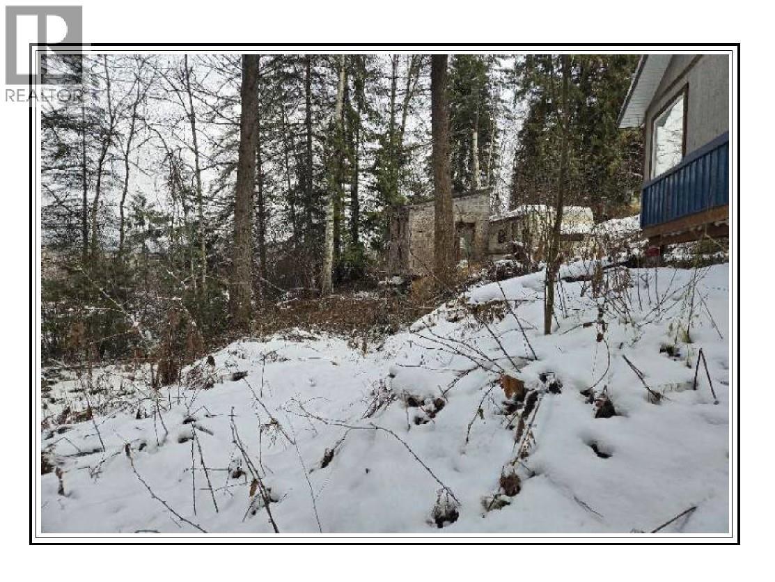 6601 Nixon Road, Appledale, BC