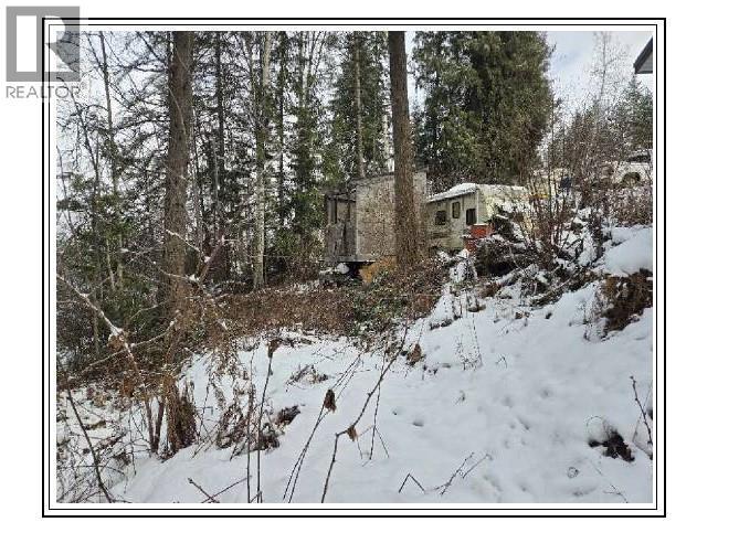 6601 Nixon Road, Appledale, BC