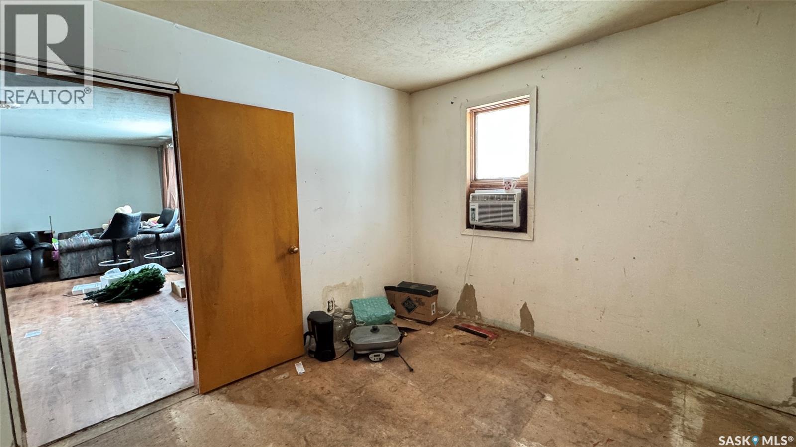 501 2Nd Street, Kenaston, SK - Indoor Photo Showing Other Room