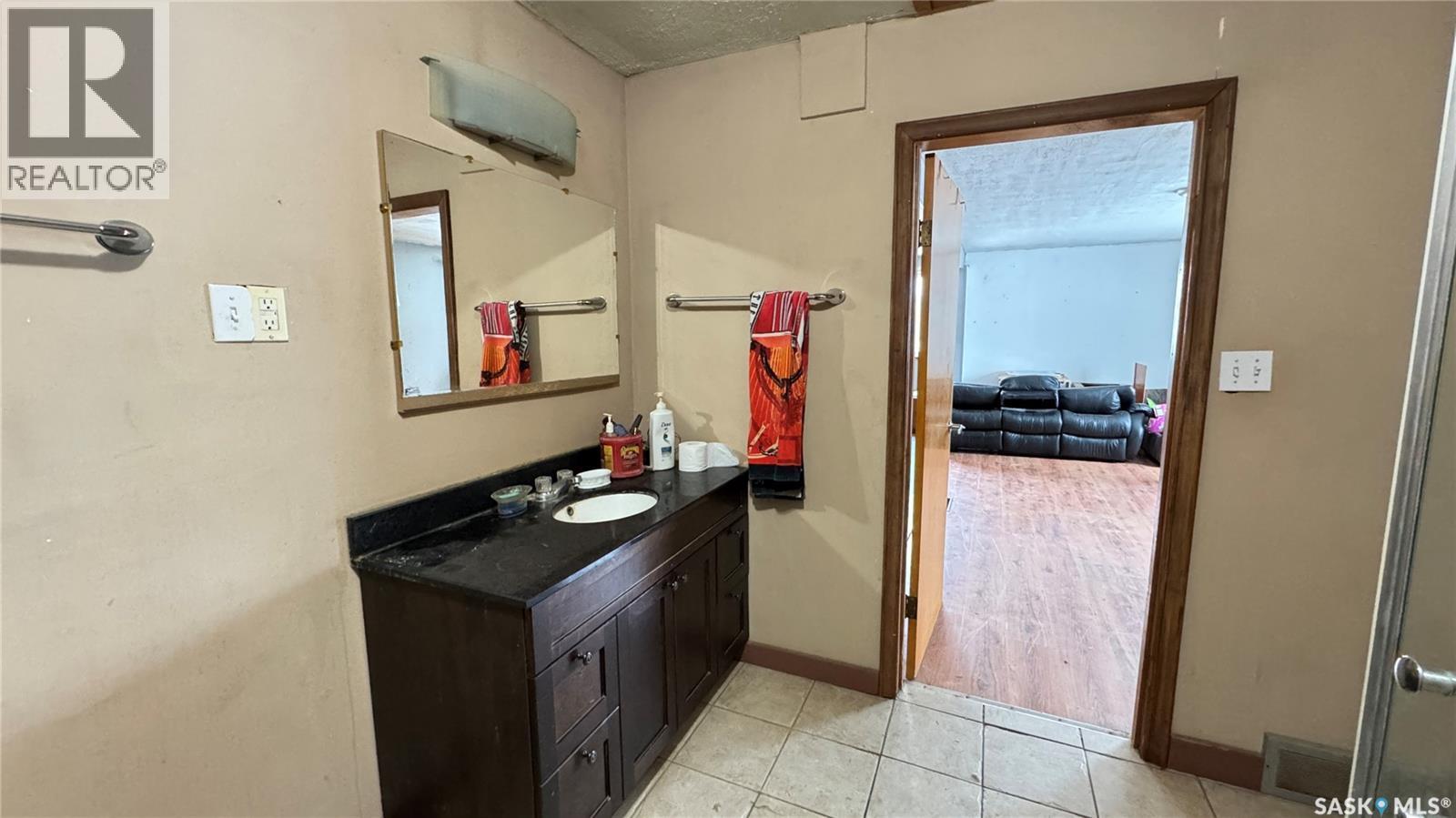 501 2Nd Street, Kenaston, SK - Indoor Photo Showing Bathroom
