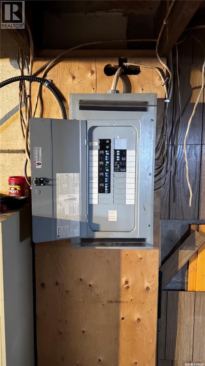 501 2Nd Street, Kenaston, SK - Indoor