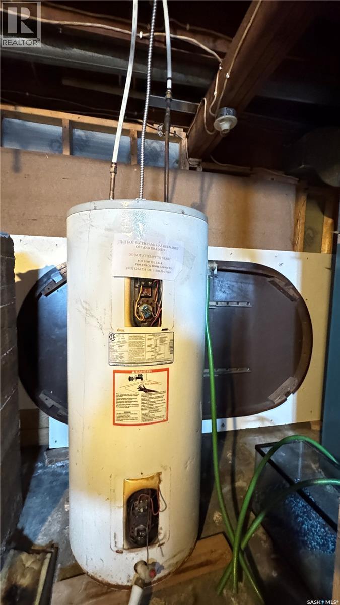 501 2Nd Street, Kenaston, SK - Indoor Photo Showing Basement