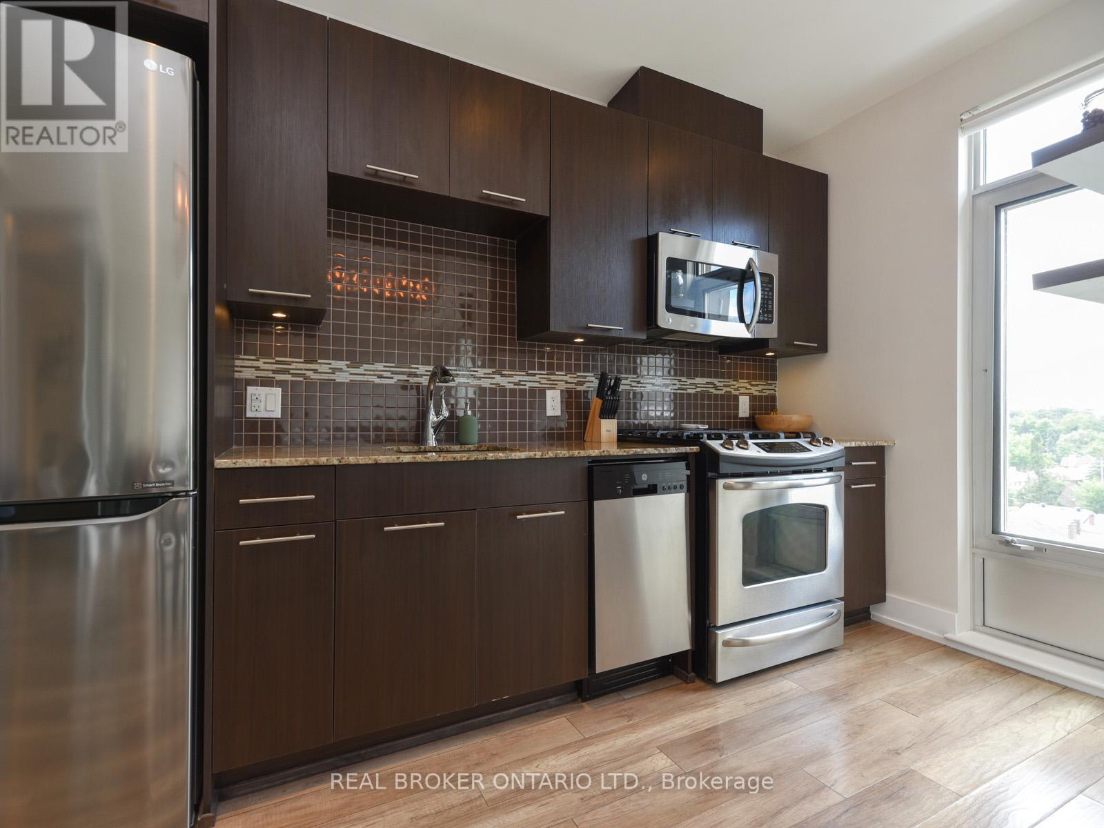 1011 - 100 Champagne Avenue S, Ottawa, ON - Indoor Photo Showing Kitchen With Stainless Steel Kitchen