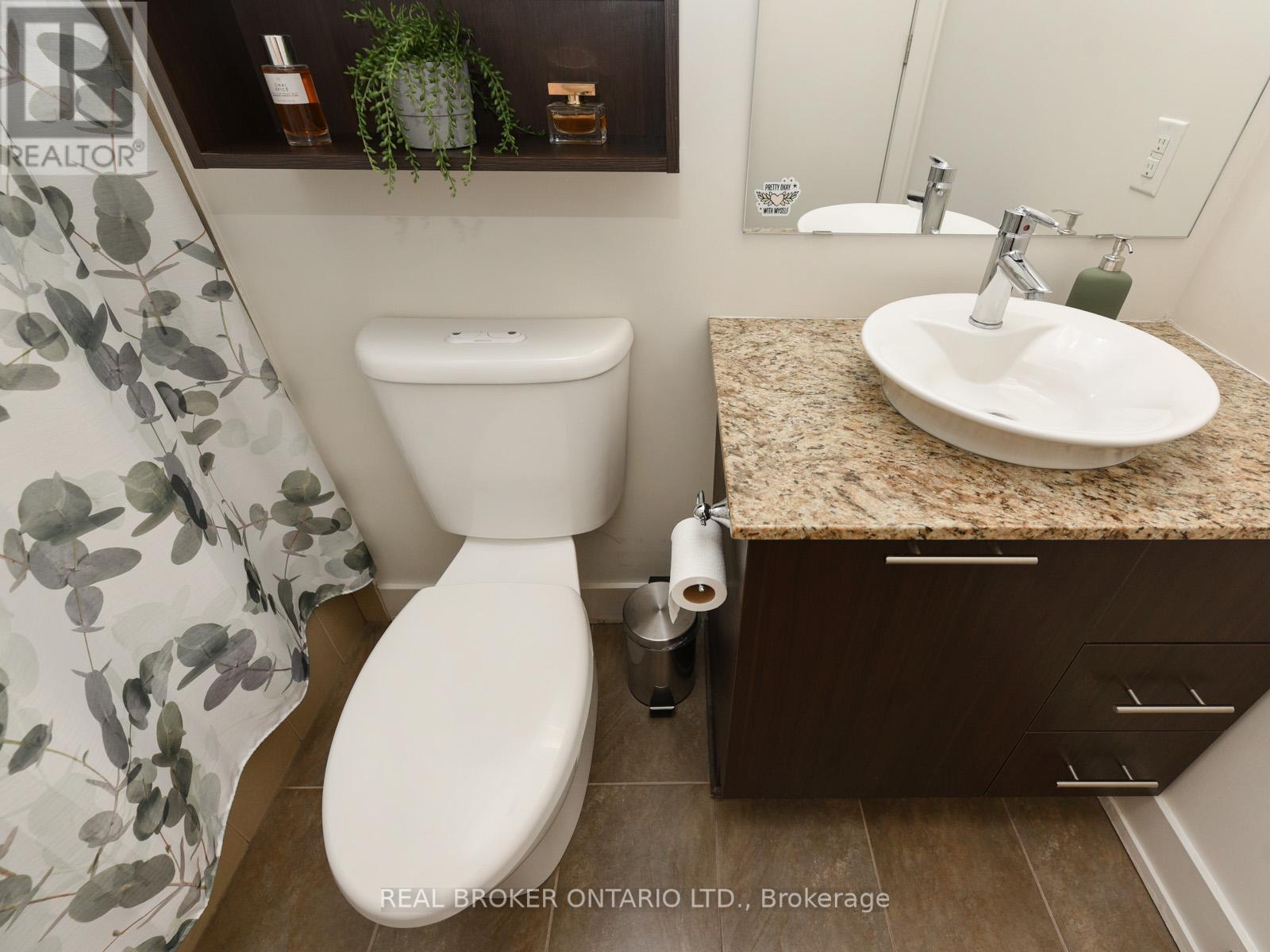 1011 - 100 Champagne Avenue S, Ottawa, ON - Indoor Photo Showing Bathroom