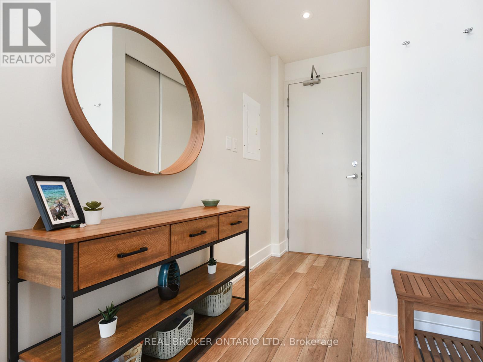 1011 - 100 Champagne Avenue S, Ottawa, ON - Indoor Photo Showing Other Room