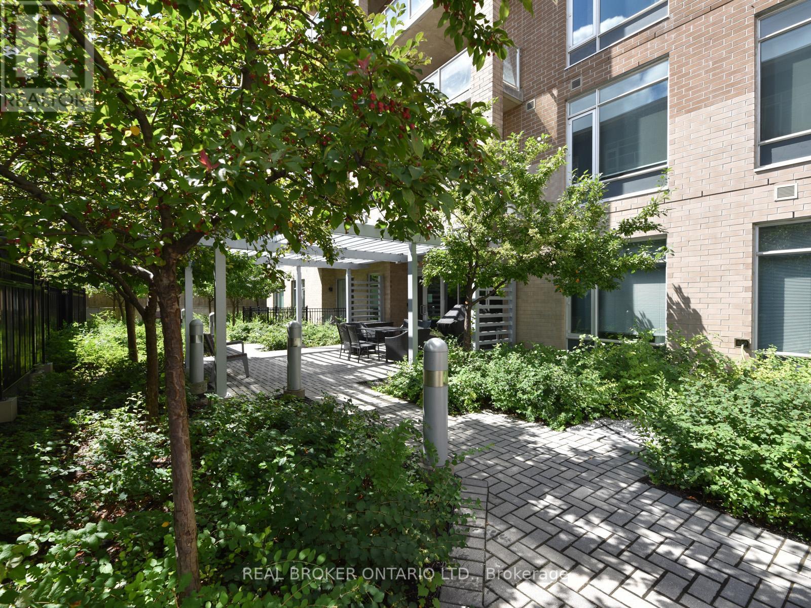 1011 - 100 Champagne Avenue S, Ottawa, ON - Outdoor