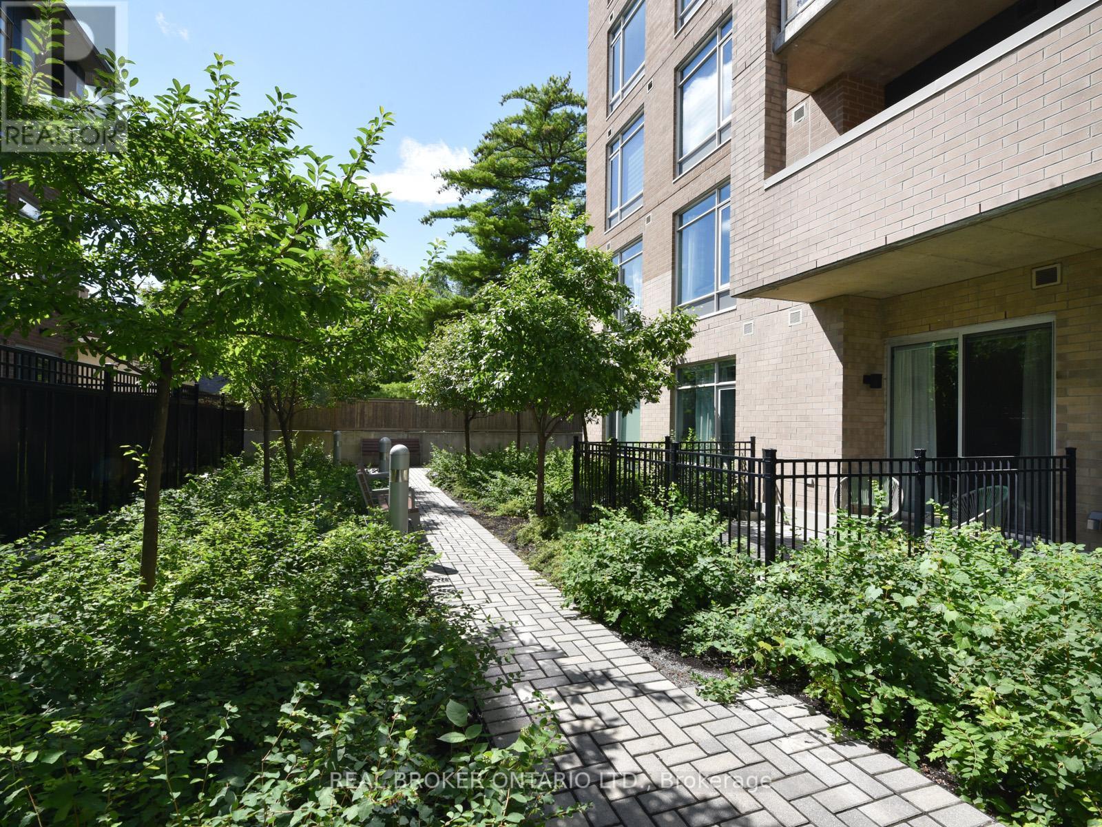 1011 - 100 Champagne Avenue S, Ottawa, ON - Outdoor