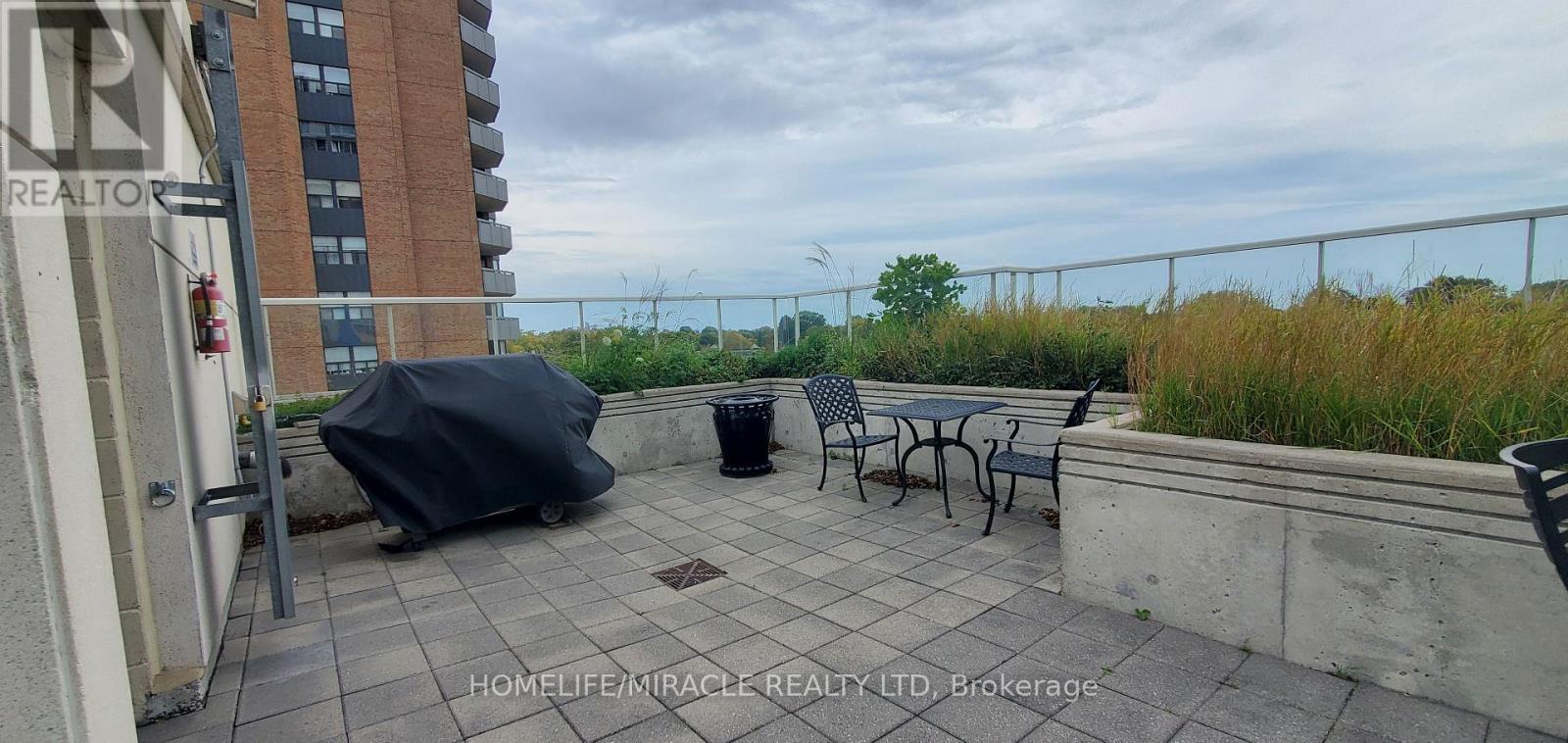 408 - 3865 Lake Shore Boulevard W, Toronto, ON - Outdoor With Deck Patio Veranda
