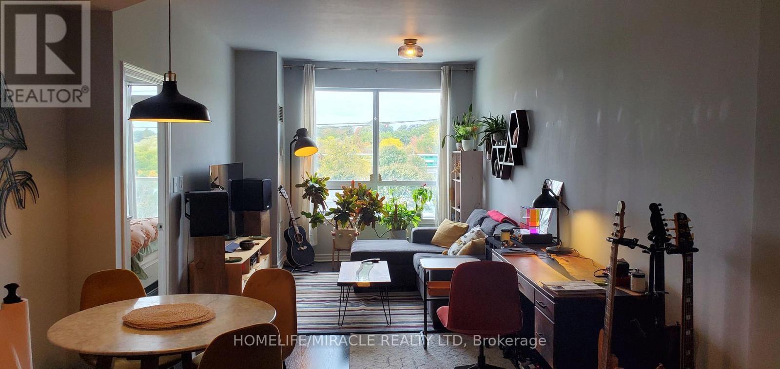 408 - 3865 Lake Shore Boulevard W, Toronto, ON - Indoor Photo Showing Dining Room