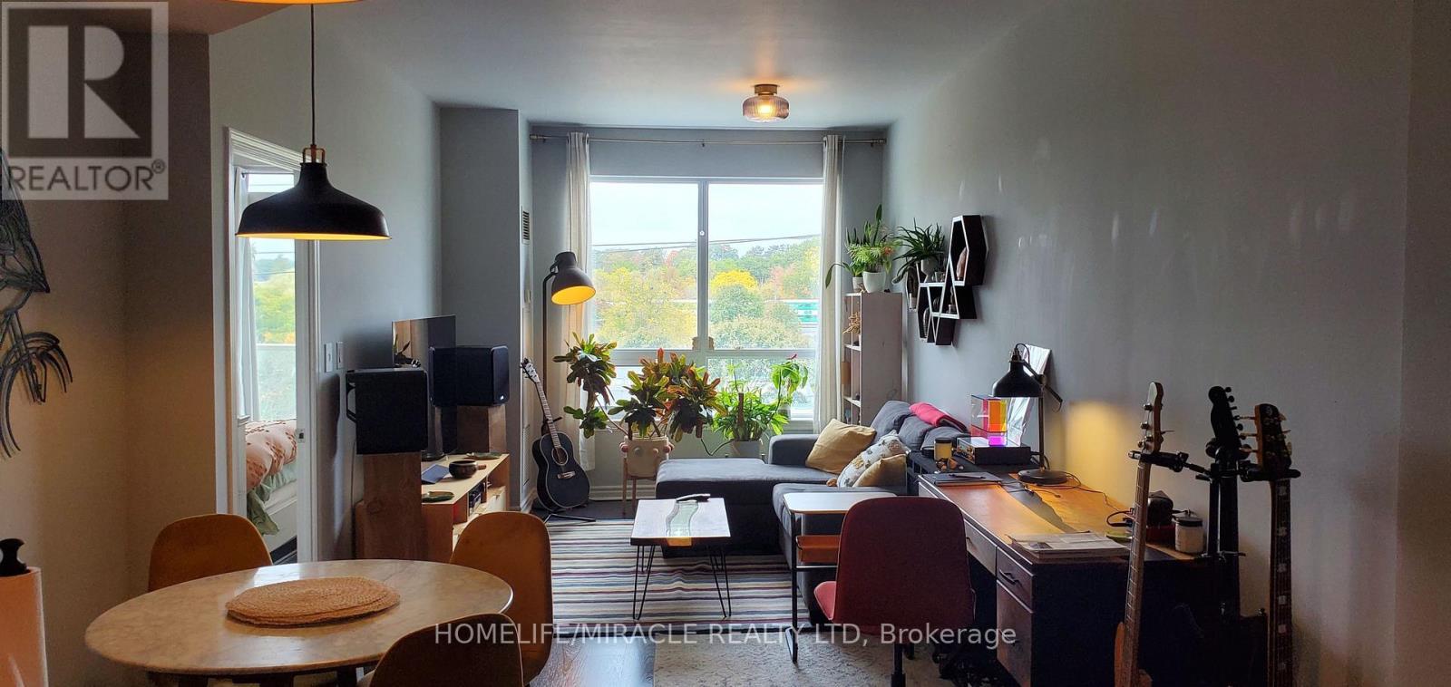 408 - 3865 Lake Shore Boulevard W, Toronto, ON - Indoor Photo Showing Dining Room