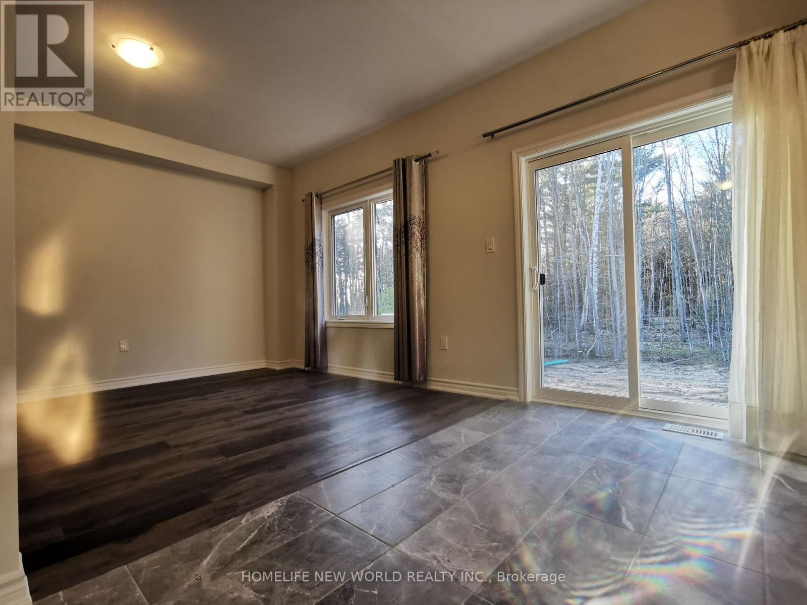 425 Beechwood Forest Lane, Gravenhurst, ON - Indoor Photo Showing Other Room