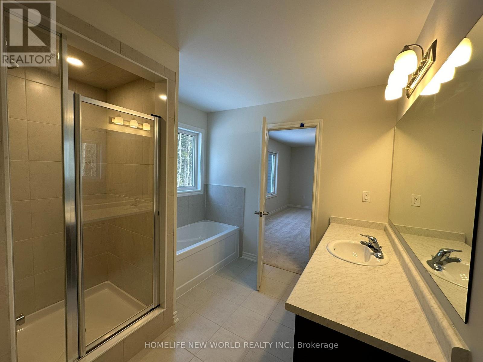425 Beechwood Forest Lane, Gravenhurst, ON - Indoor Photo Showing Bathroom