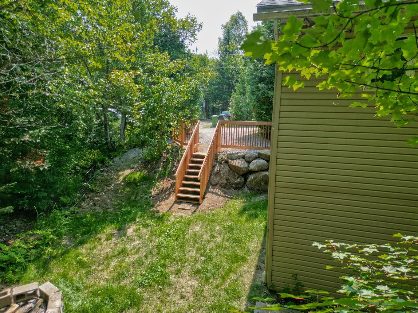 Photo aérienne - 24 Ch. Peninsula, Saint-Adolphe-D'Howard, QC - Outdoor