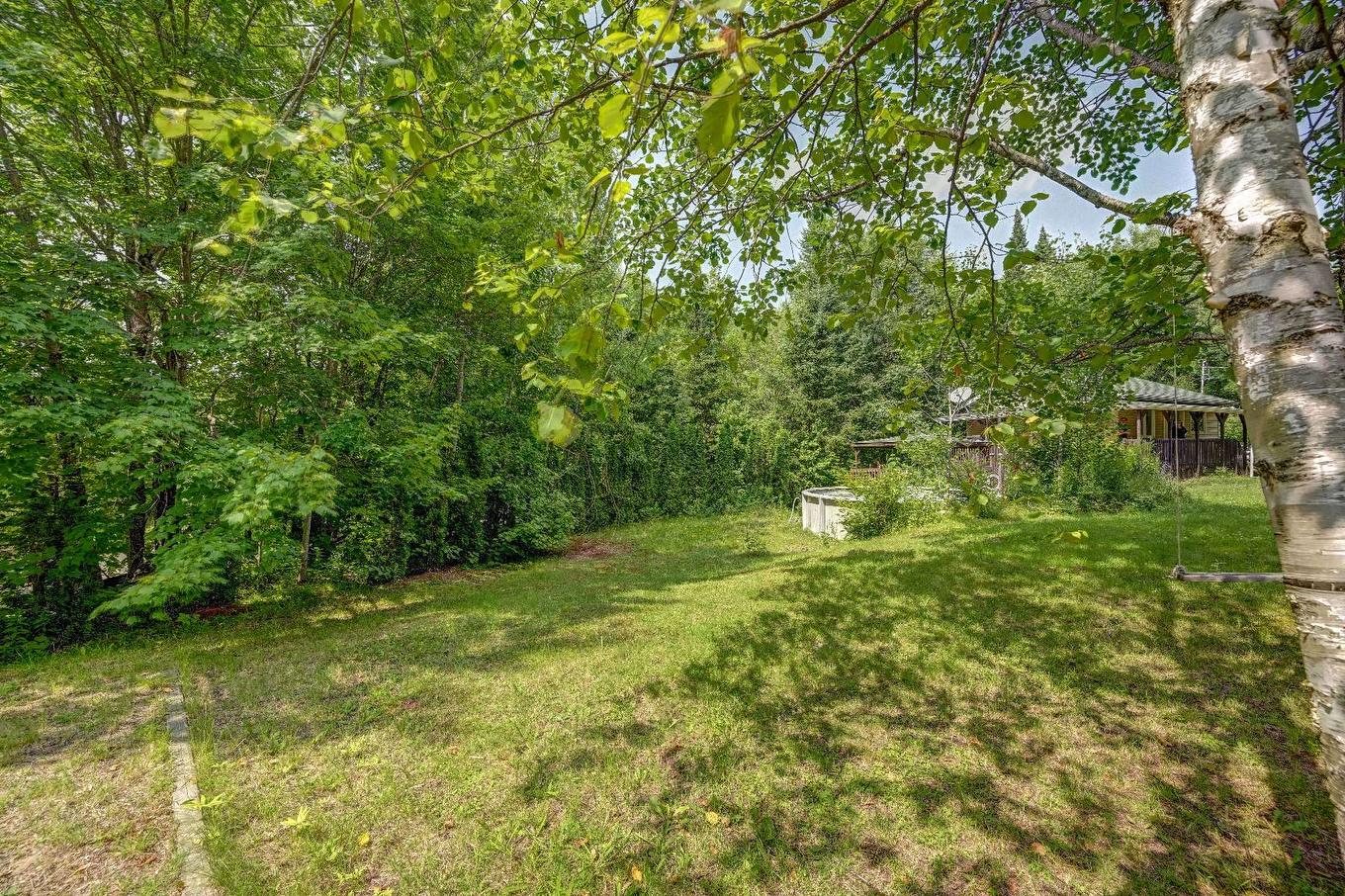 Cour - 24 Ch. Peninsula, Saint-Adolphe-D'Howard, QC - Outdoor