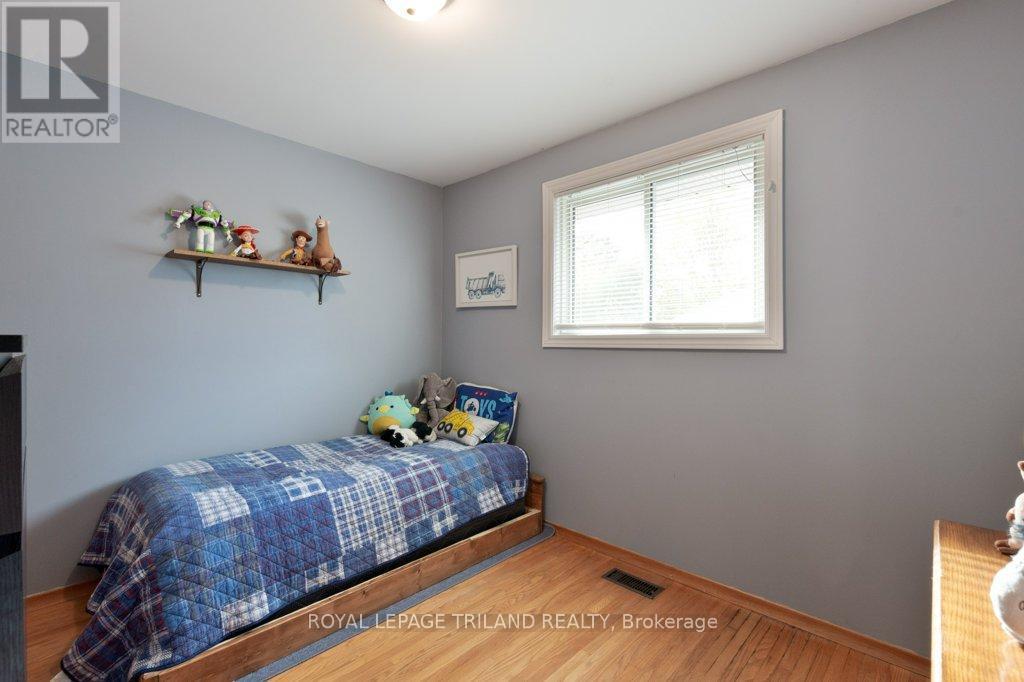 59 Confederation Drive, St. Thomas, ON - Indoor Photo Showing Bedroom